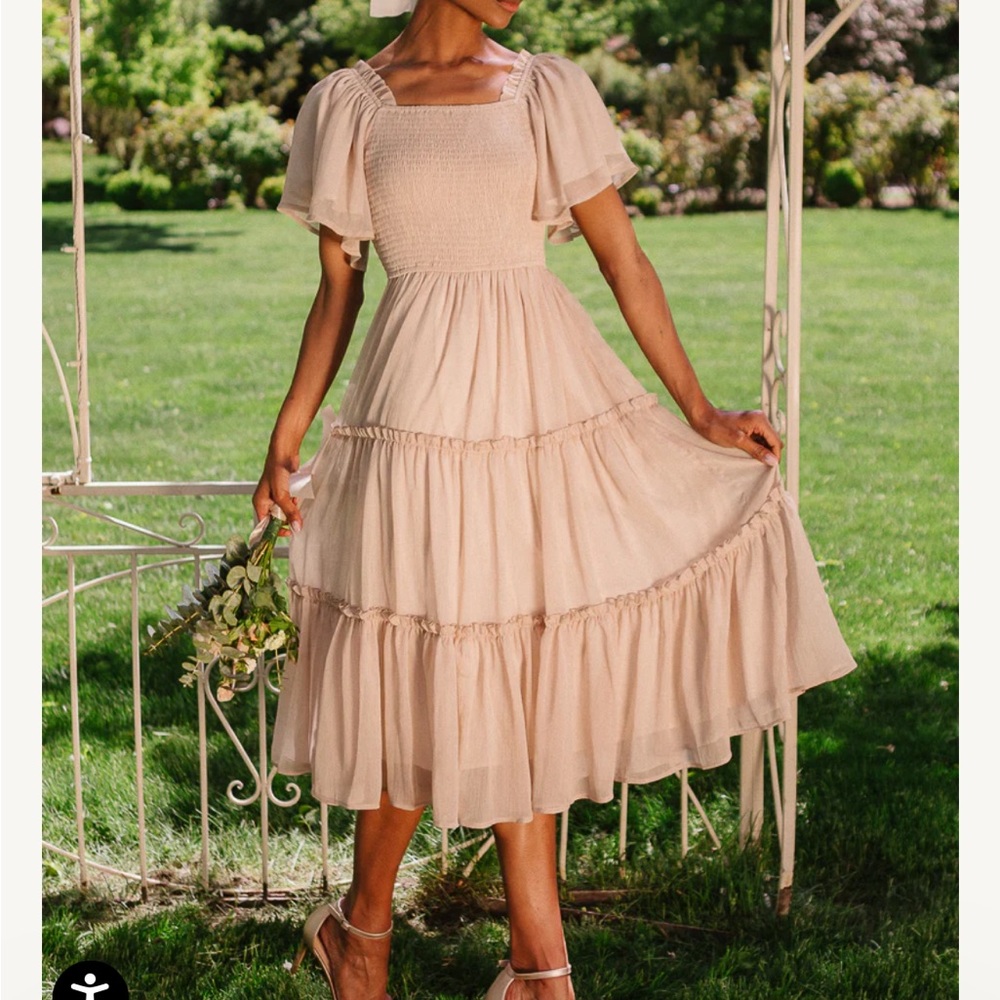 Ivy City Co Cream Midi Dress